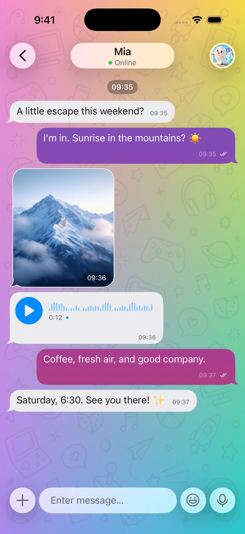 LumeChat native conversation with fictional contacts and messages